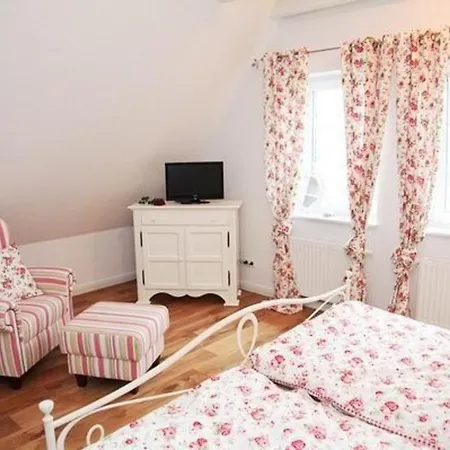 Nordseemuehle In Nessmersiel Holiday home *